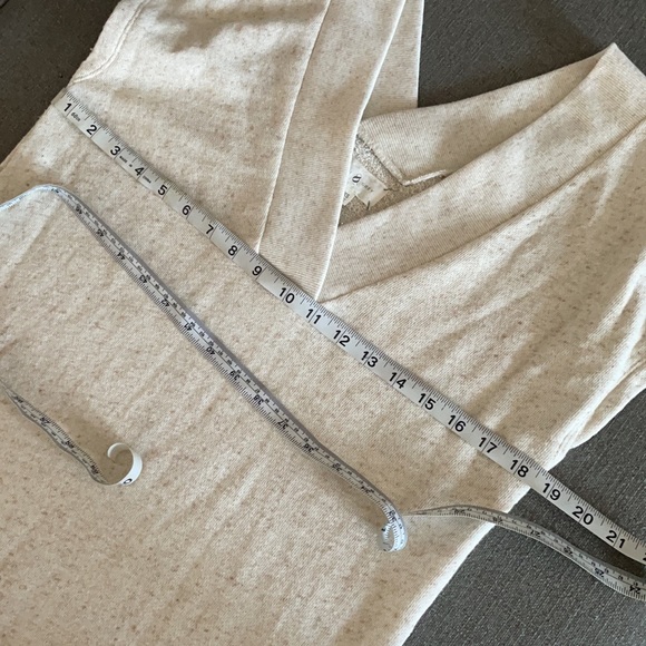 Lou & Grey Double V Sweater dress - Picture 10 of 13